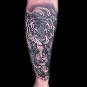 girl tiger tattoo